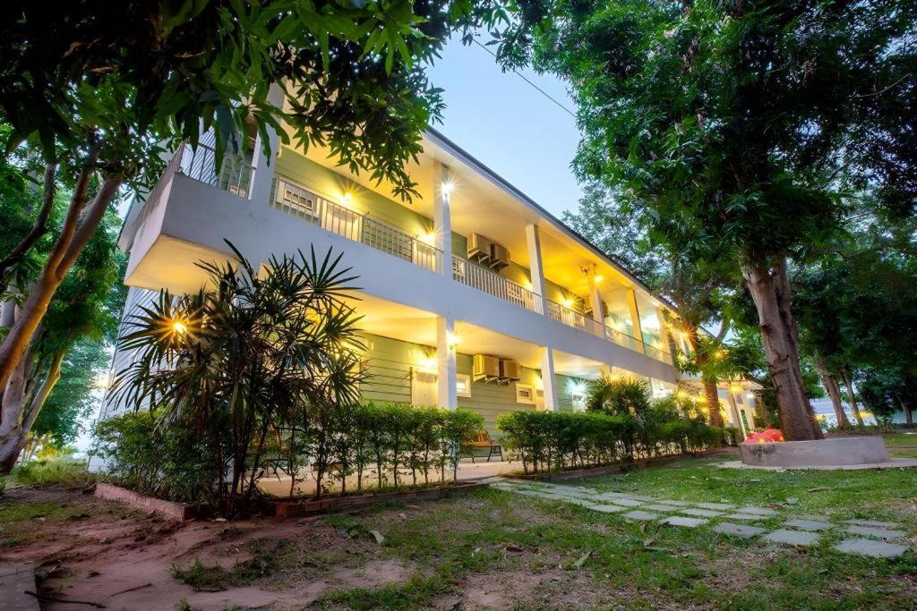 Varee Valley Resort And Restaurant Khon Kaen Exterior foto